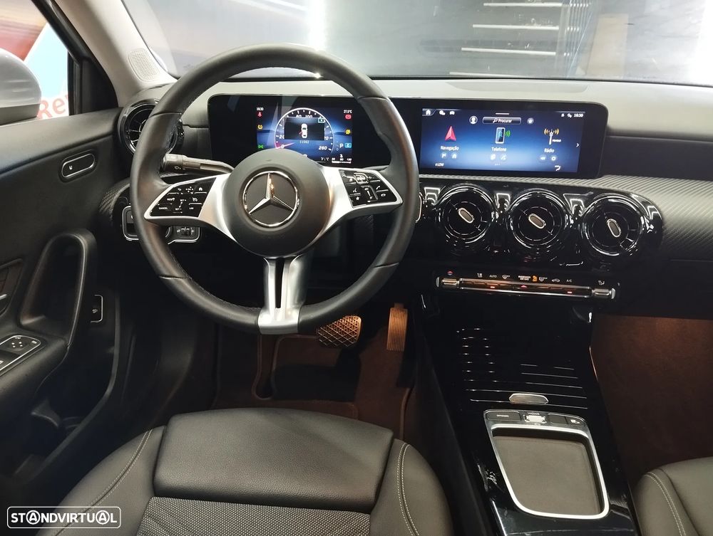 Mercedes-Benz A 200 Limousine d - 13