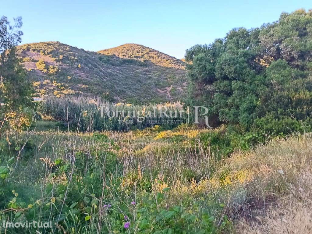 Terreno com 474.750 m² a 3 km das praias e vistas de mar - Grande imagem: 2/20