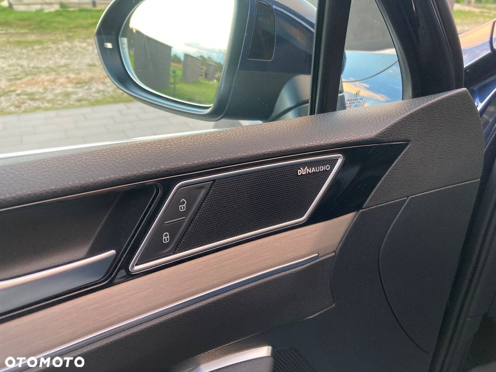 Volkswagen Passat Variant 2.0 TDI SCR DSG (BlueM Tech) Highline - 10
