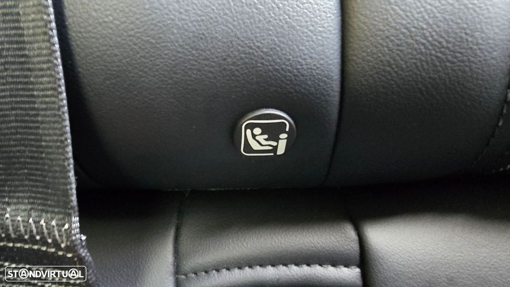 Ford Mustang Mach-E - 51