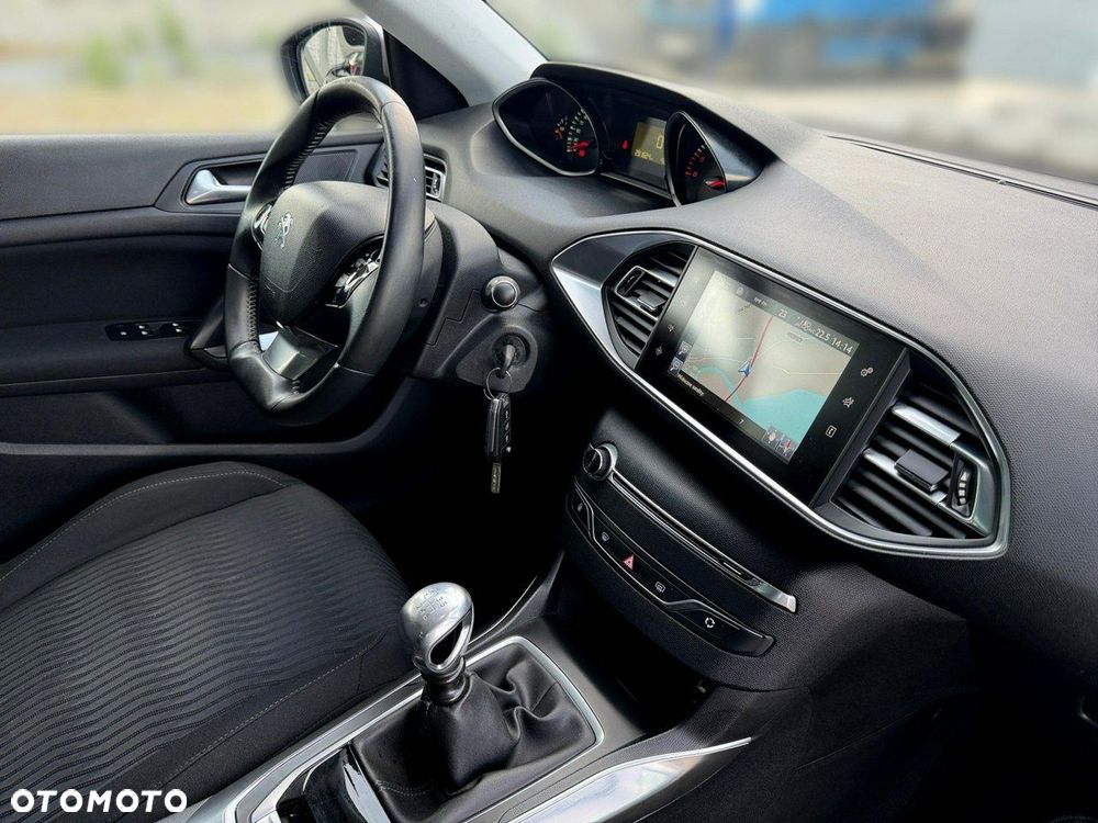 Peugeot 308 - 23