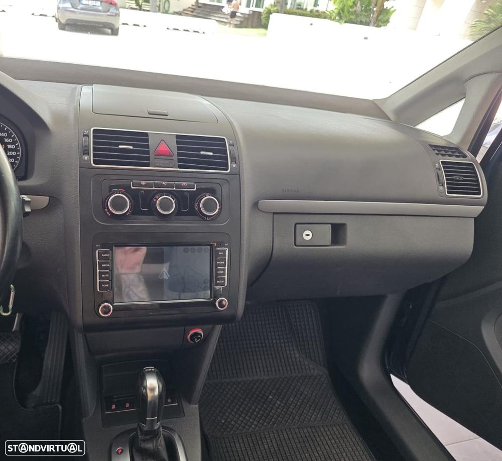 VW Touran 1.6 TDI Blue.Confortline DSG 5L - 6