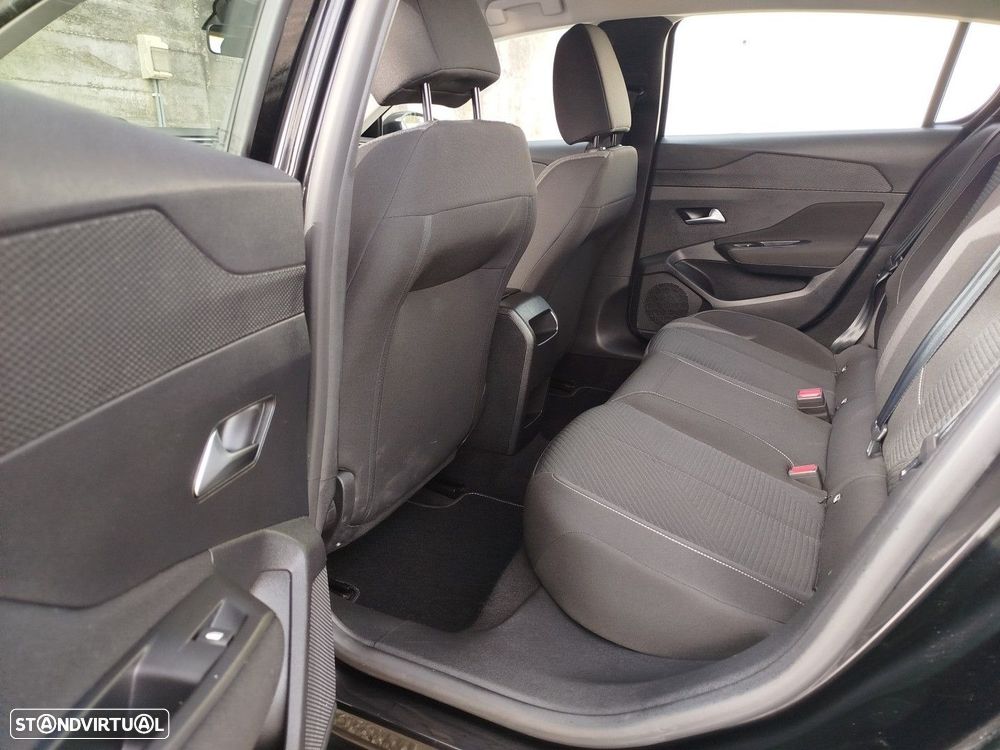 Peugeot 308 PureTech 130 EAT8 Active Pack - 31