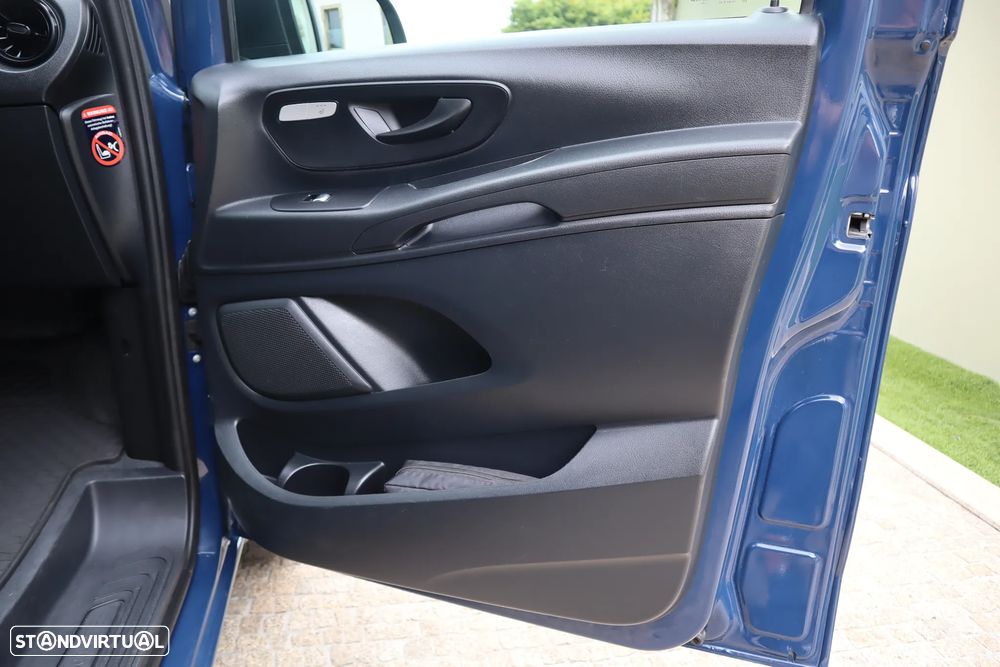 Mercedes-Benz eVito Tourer Longo - 21