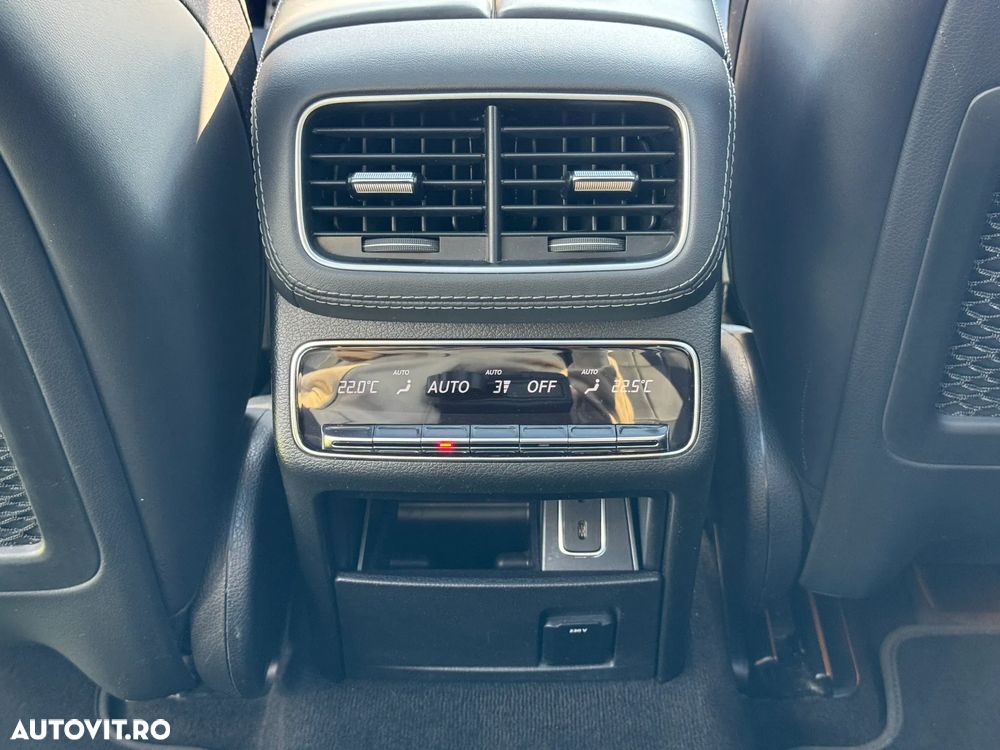 Mercedes-Benz GLS - 27