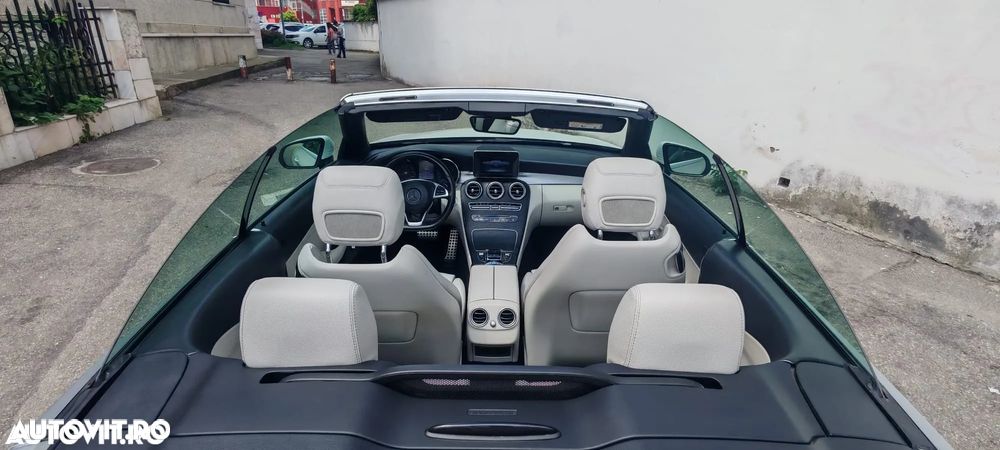 Mercedes-Benz C - 9