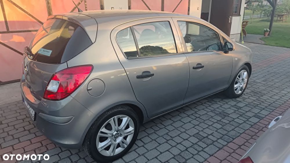 Opel Corsa 1.2 16V Enjoy - 1