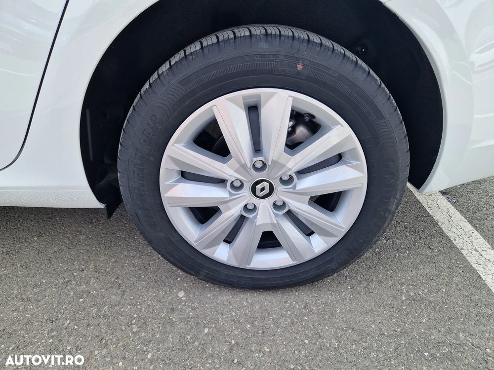 Renault Megane TCe 140 EDC GPF Equilibre - 11