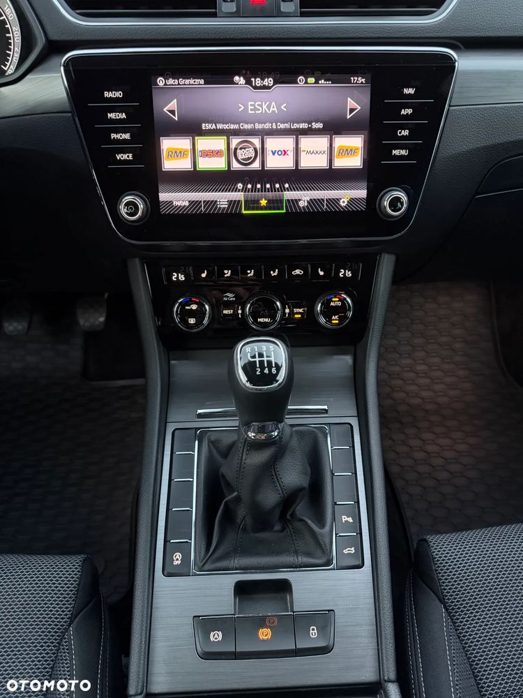 Skoda Superb 2.0 TDI SCR Style - 18