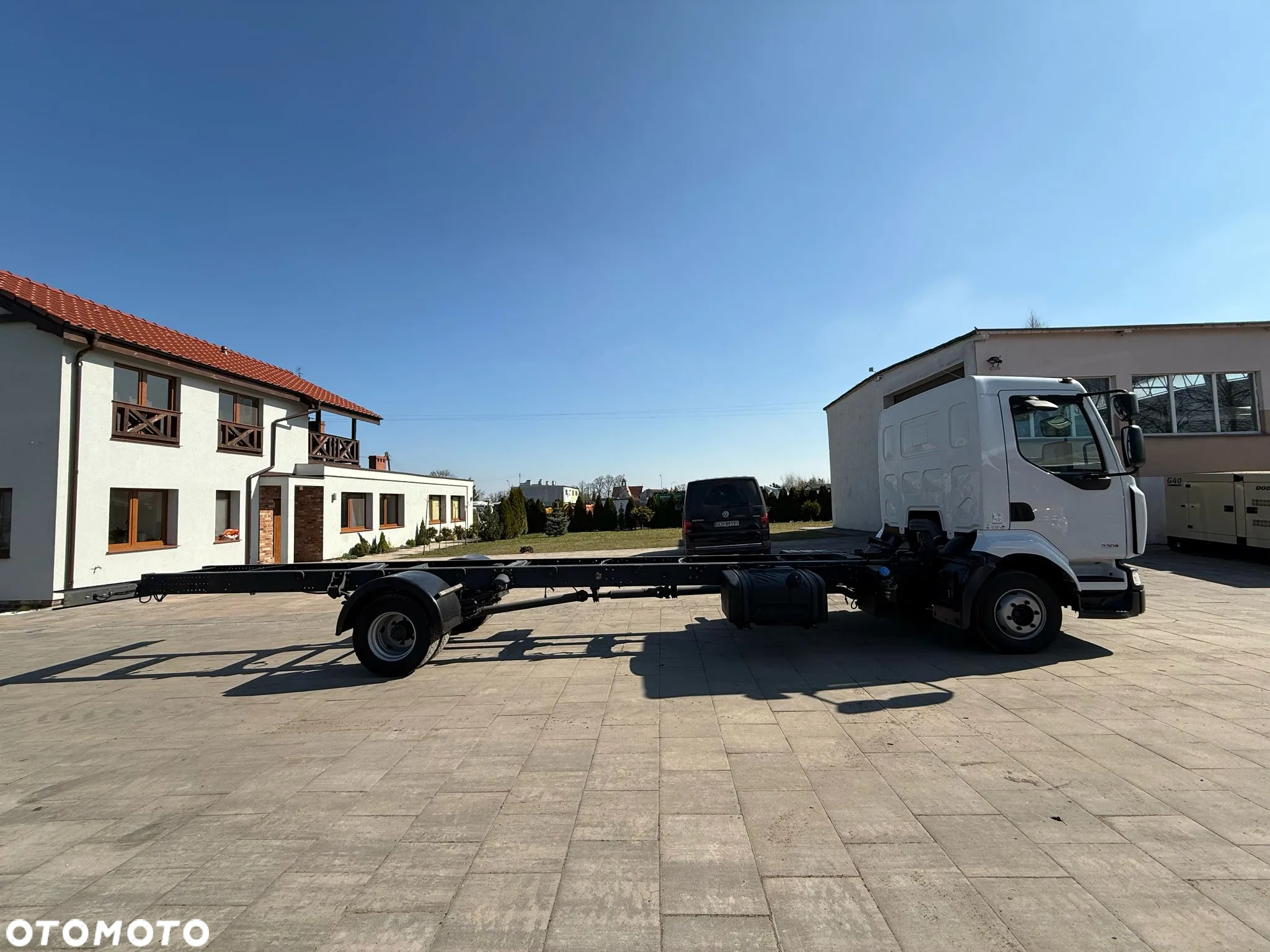 Renault Midlum 220 DXI - 4