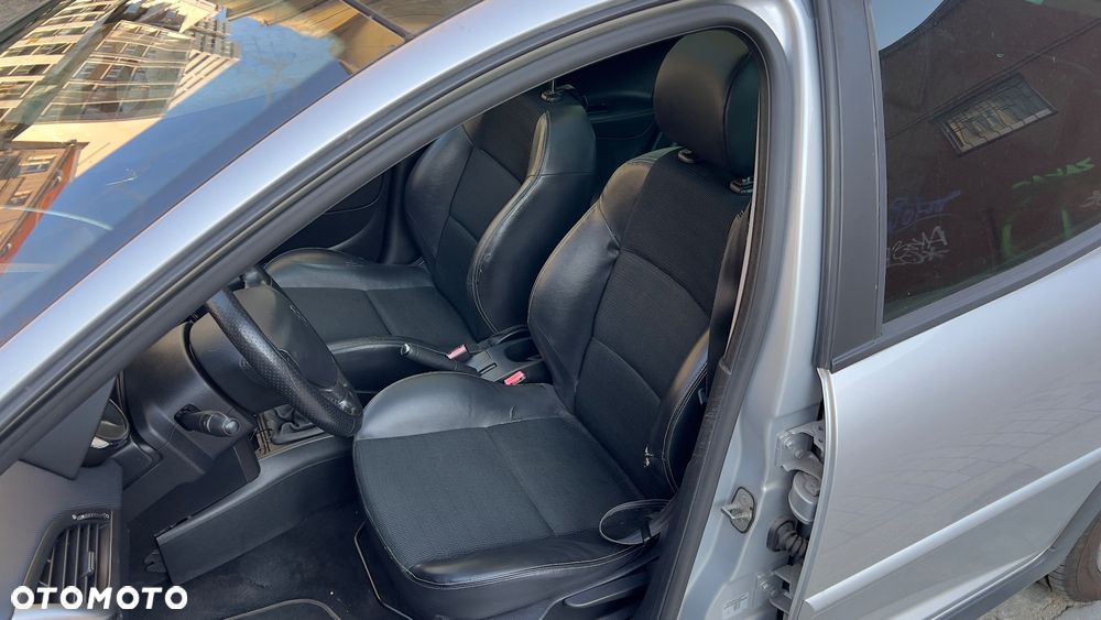 Peugeot 207 120 VTi Premium - 7