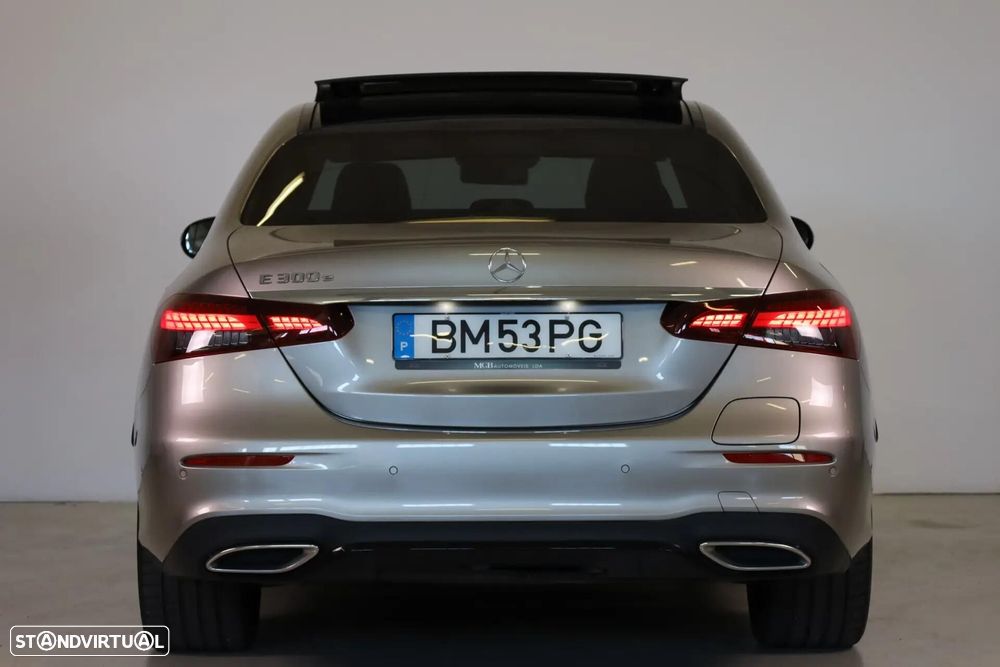 Mercedes-Benz E 300 e AMG Line - 22