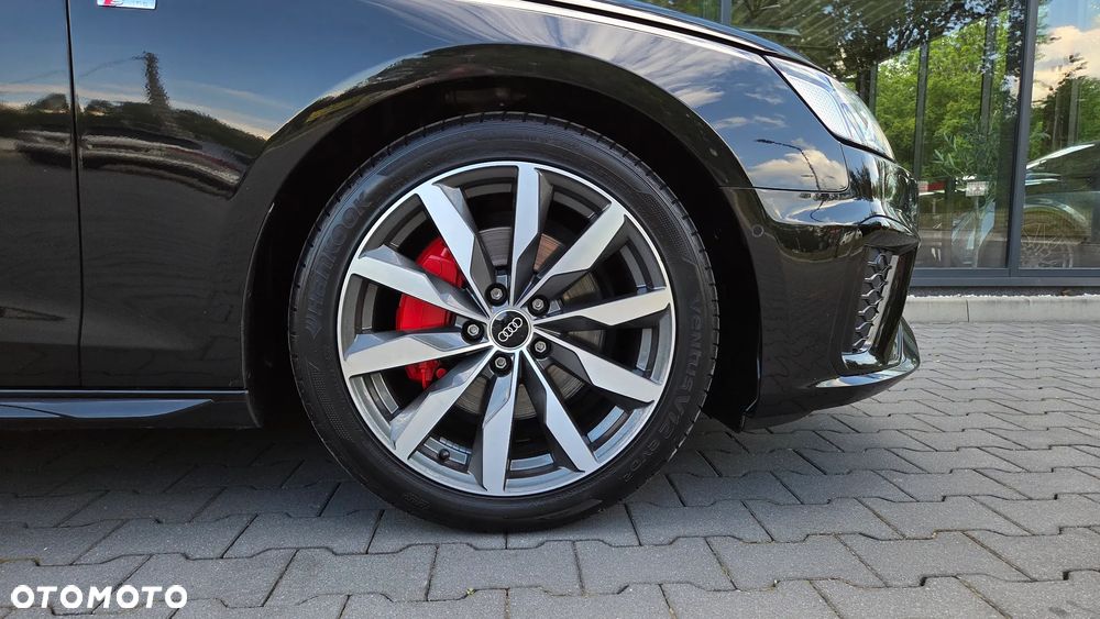 Audi A4 Limousine - 31