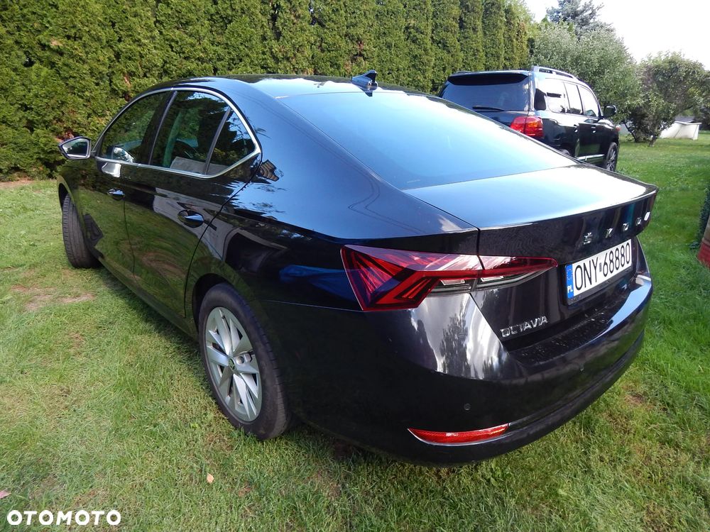 Skoda Octavia 2.0 TDI Ambition DSG - 8