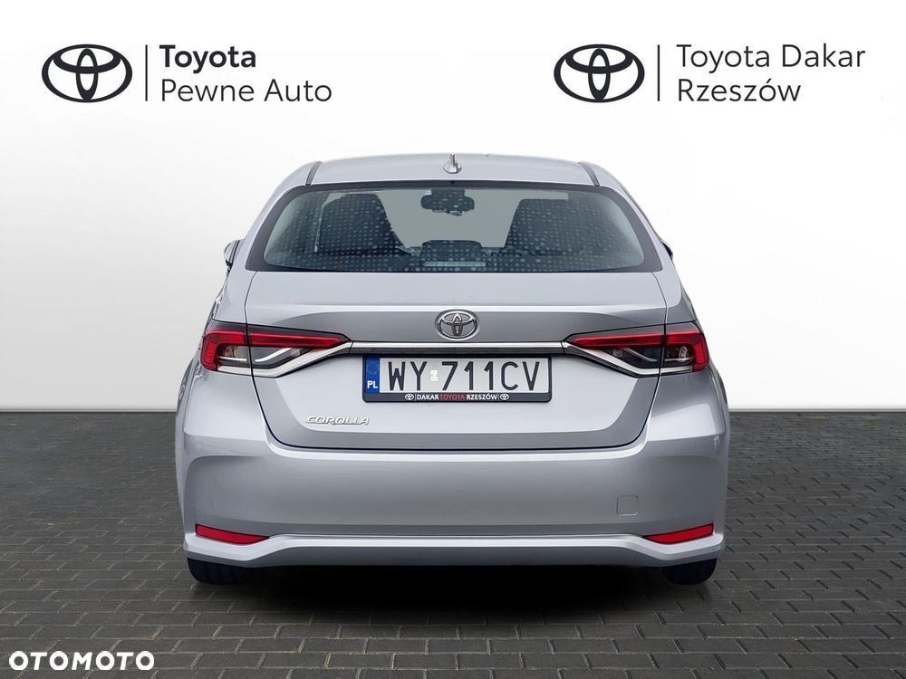 Toyota Corolla - 4
