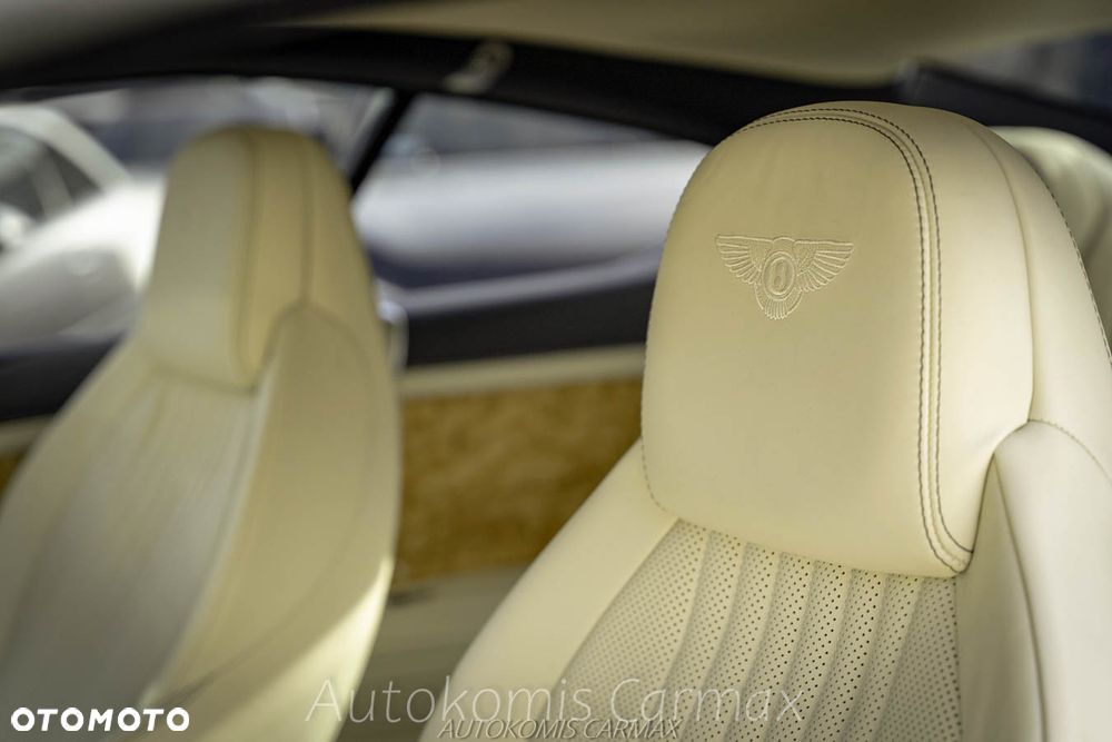 Bentley Continental GT - 27