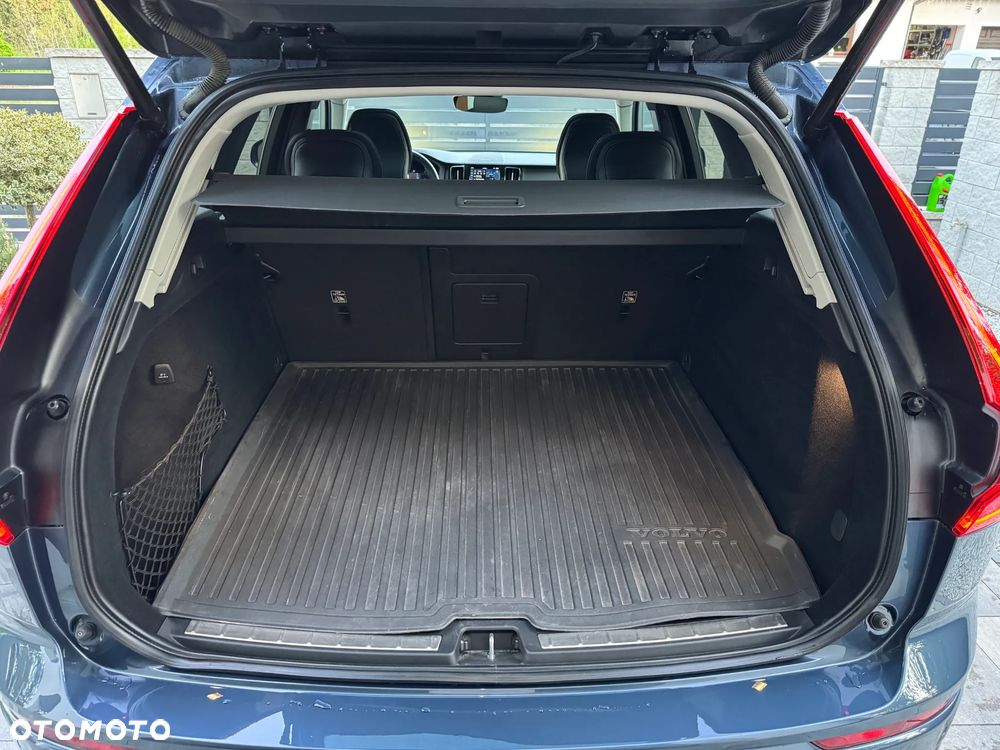 Volvo XC 60 B5 B AWD Inscription - 27