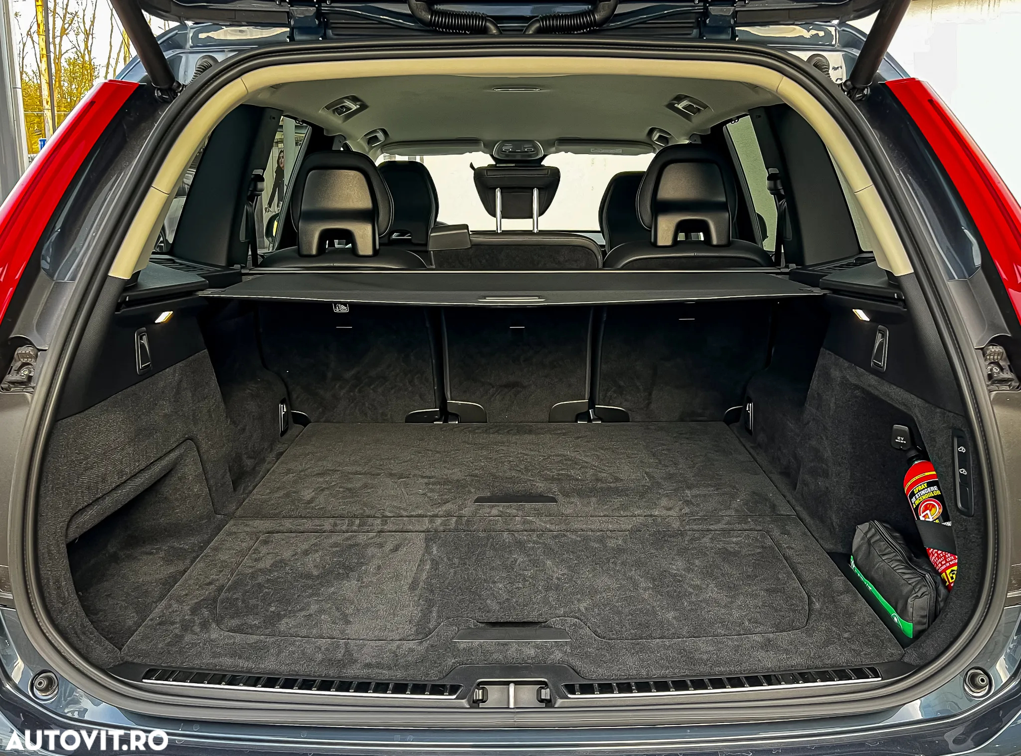 Volvo XC 90 - 7
