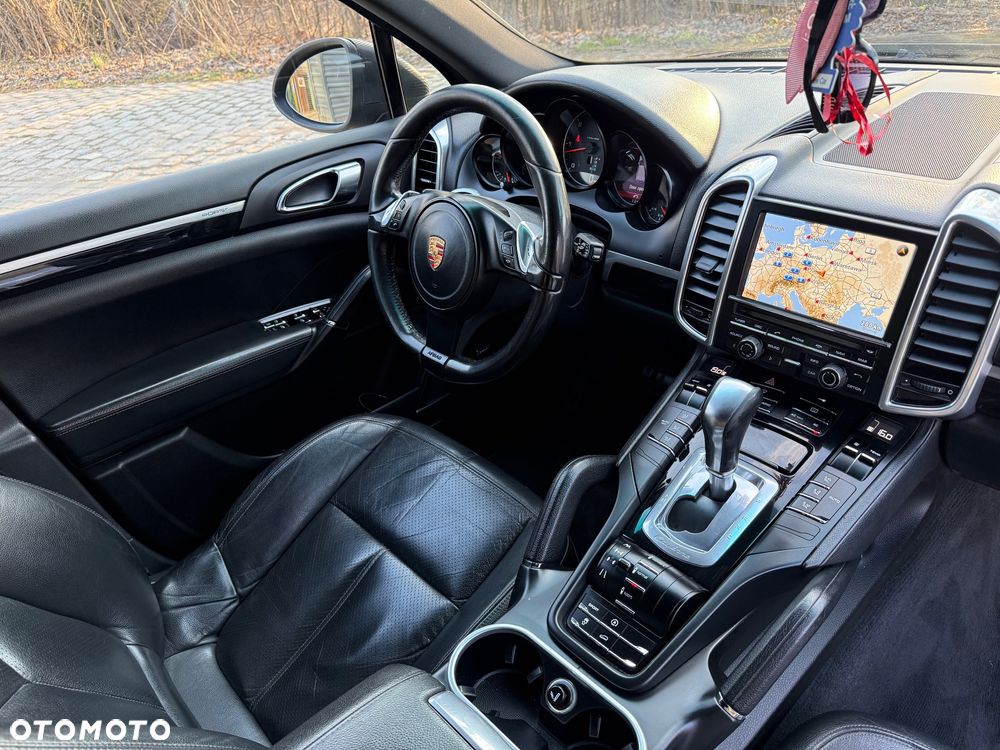 Porsche Cayenne Tiptronic S - 8