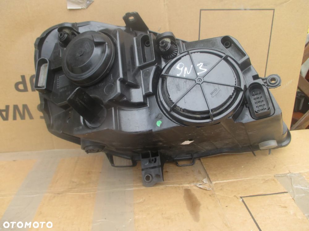 Lampa VW Polo 4 Valeo Europa - 6