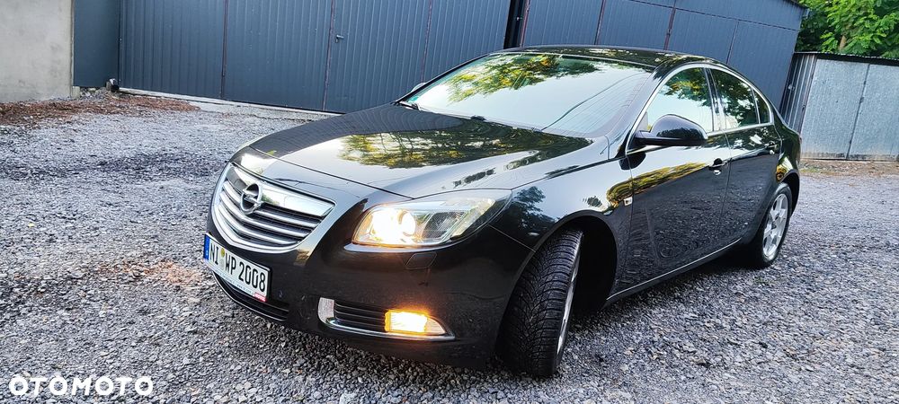 Opel Insignia 1.8 Executive - 11