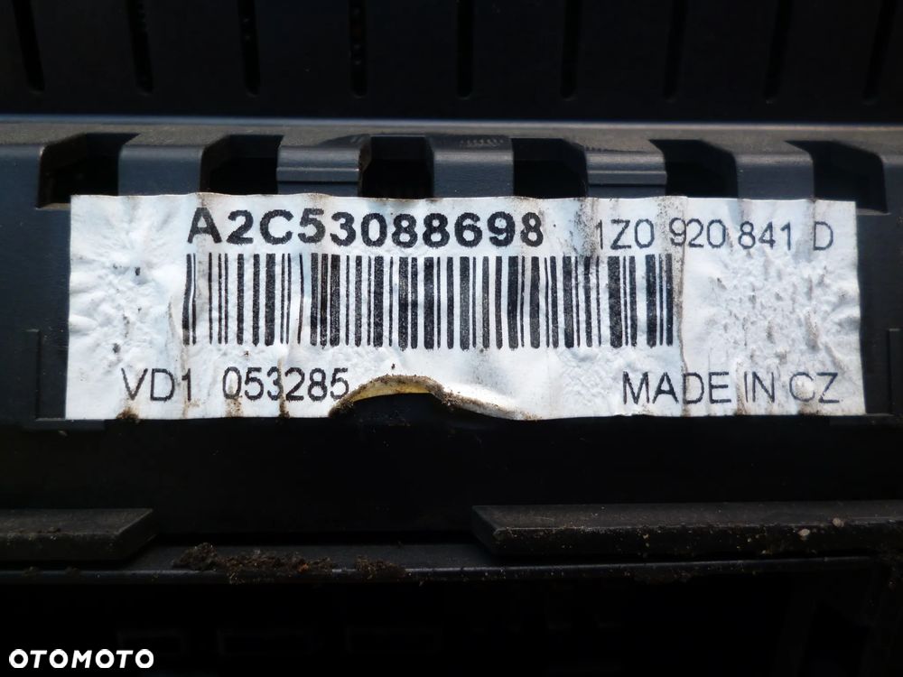 SKODA OCTAVIA II 2.0 TDI ALTERNATOR - 8