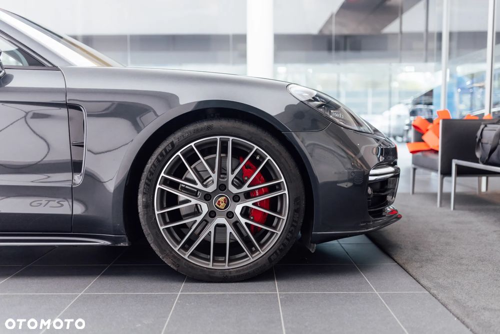 Porsche Panamera GTS - 18