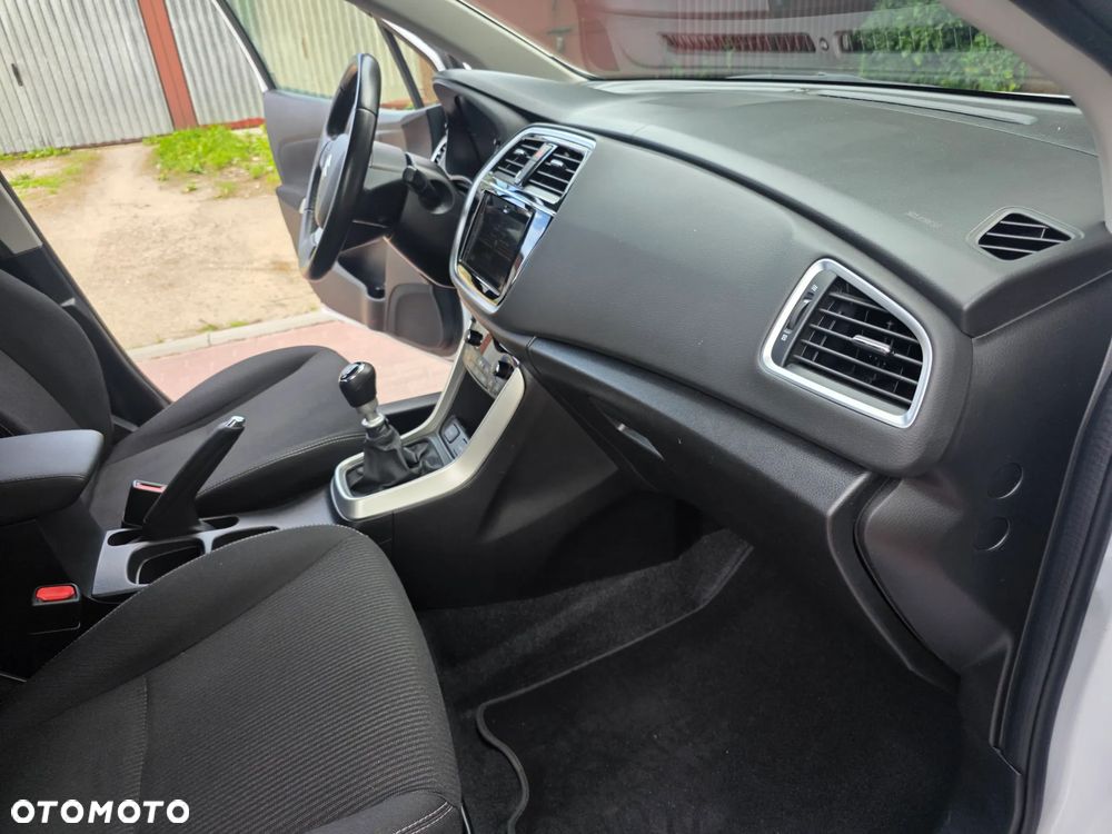 Suzuki SX4 S-Cross 1.4 T Premium - 31