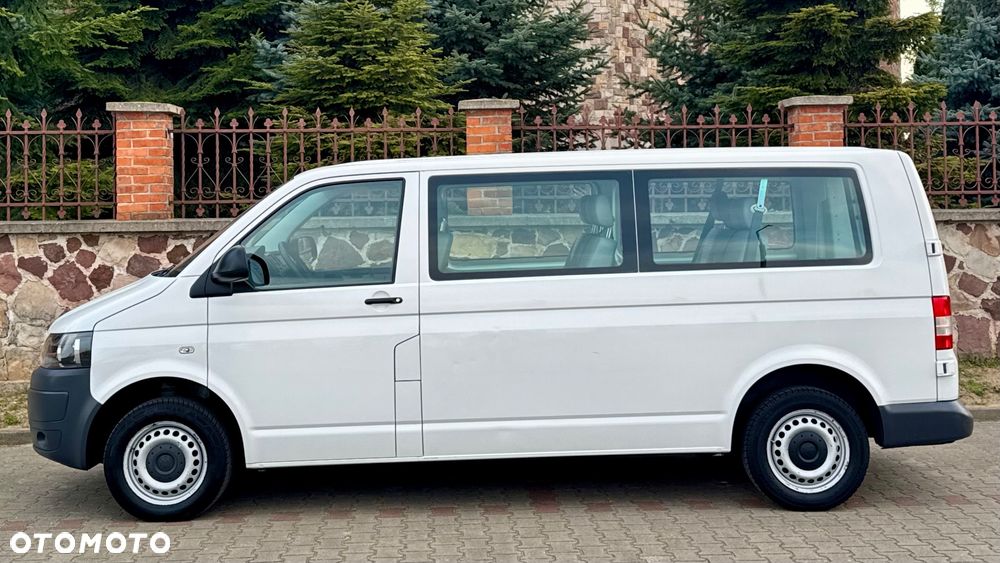 Volkswagen Caravelle - 6