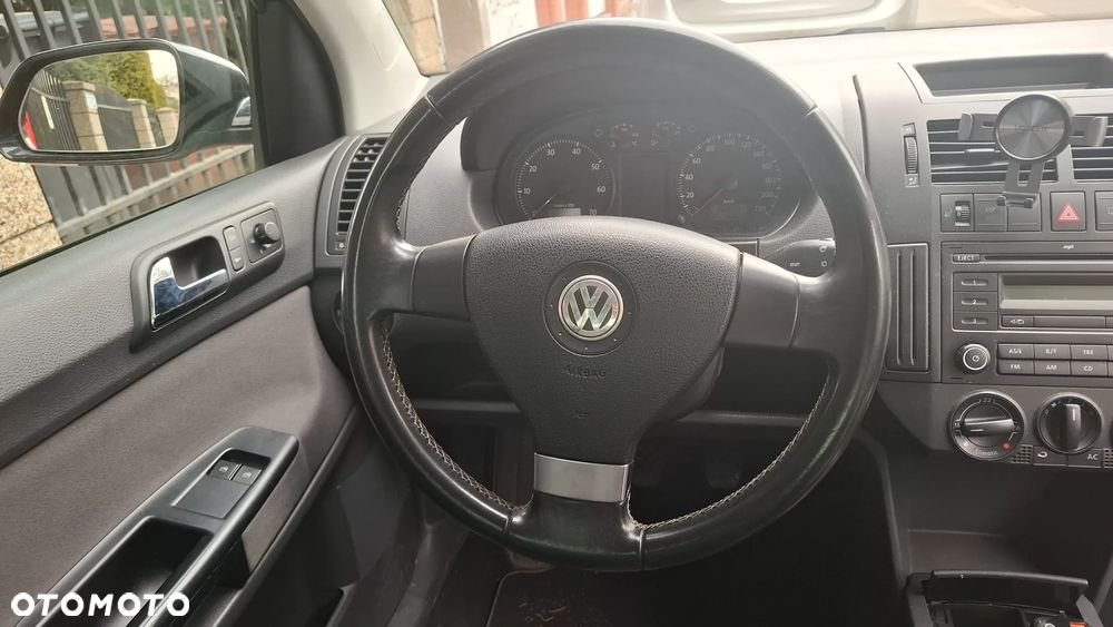 Volkswagen Polo - 12