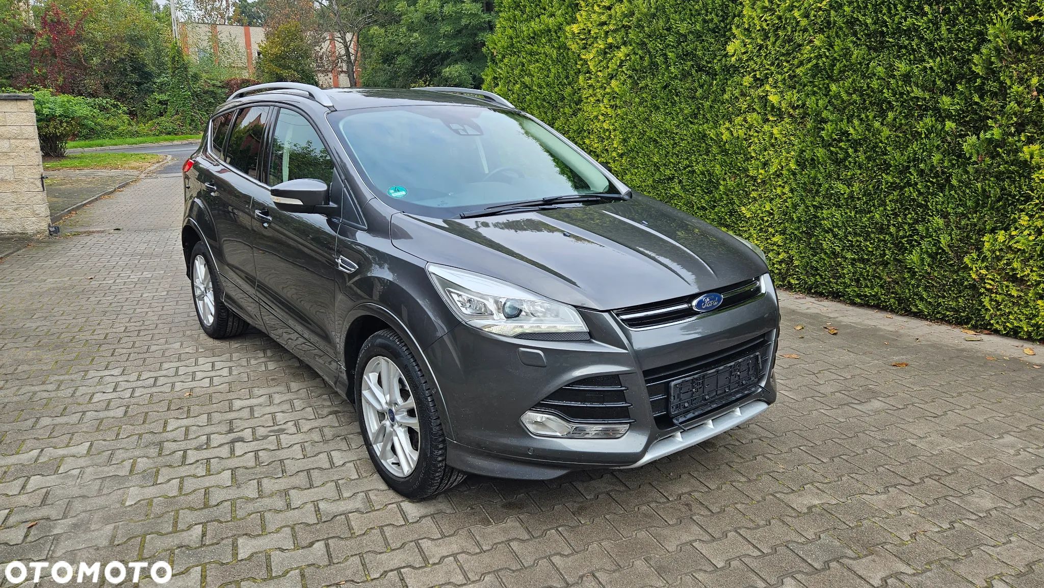 Ford Kuga 2.0 TDCi 2x4 Titanium - 1