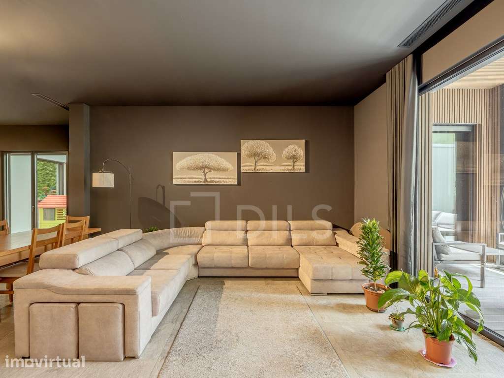 Apartamento T2 Novo com terraço e piscina privativa - Grande imagem: 2/20