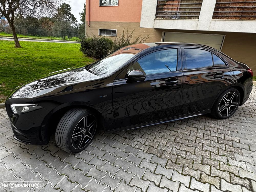 Mercedes-Benz A 250 Limousine e 8G-DCT AMG Line Advanced - 1