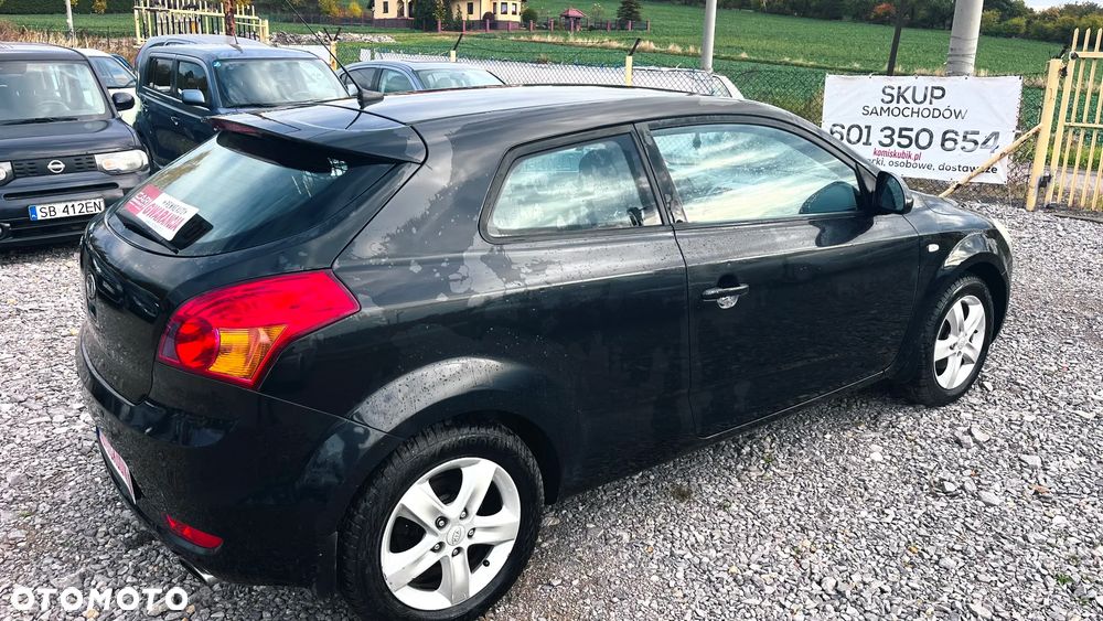 Kia Ceed - 39