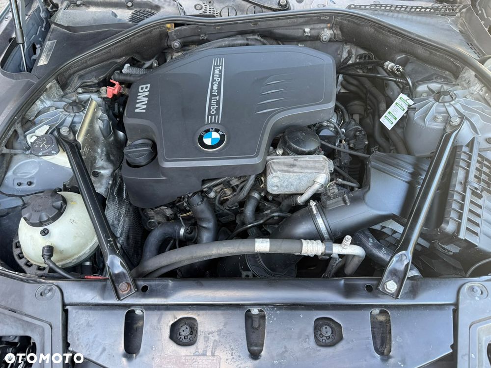 BMW Seria 5 528i Modern Line - 17