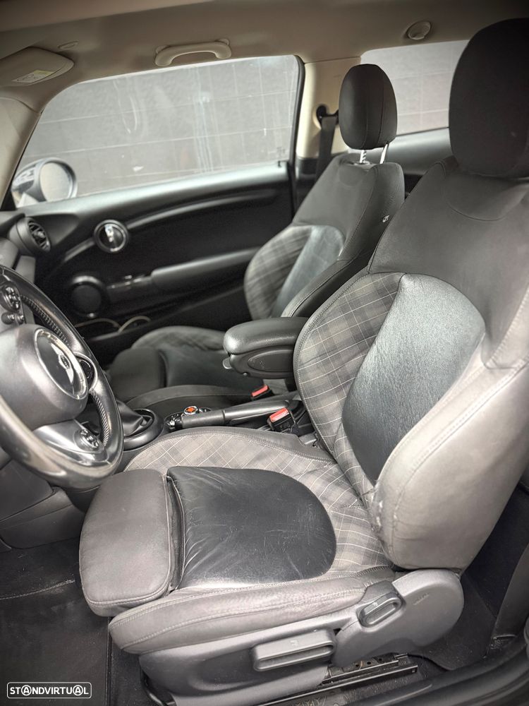 MINI 3 Portas Cooper D Aut. - 12