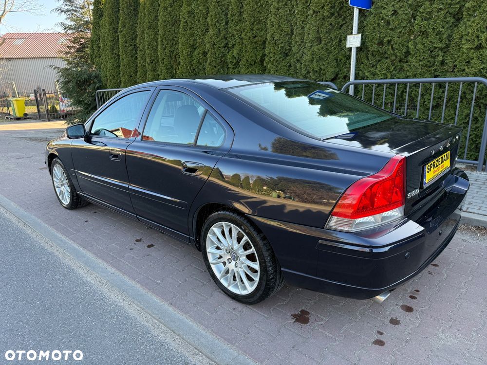 Volvo S60 D5 Edition - 19