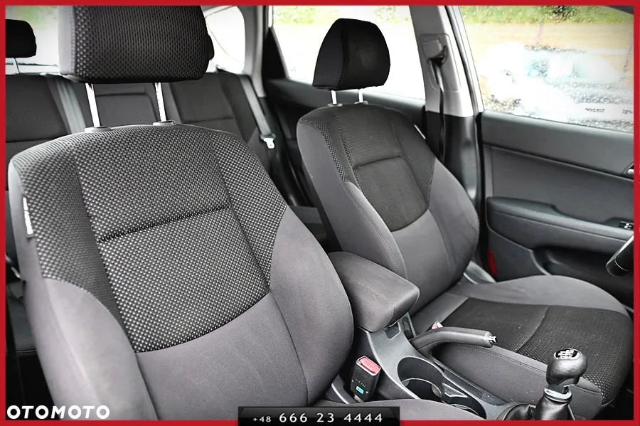 Hyundai i30 1.6 CRDI blue Comfort - 22