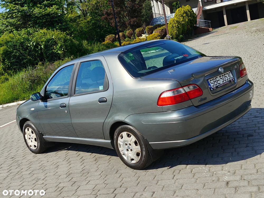 Fiat Albea 1.4 Dynamic - 13