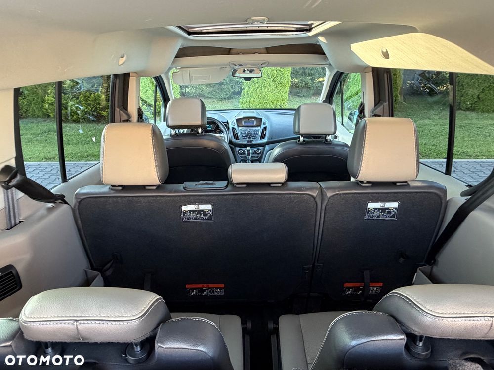 Ford Transit Connect - 23