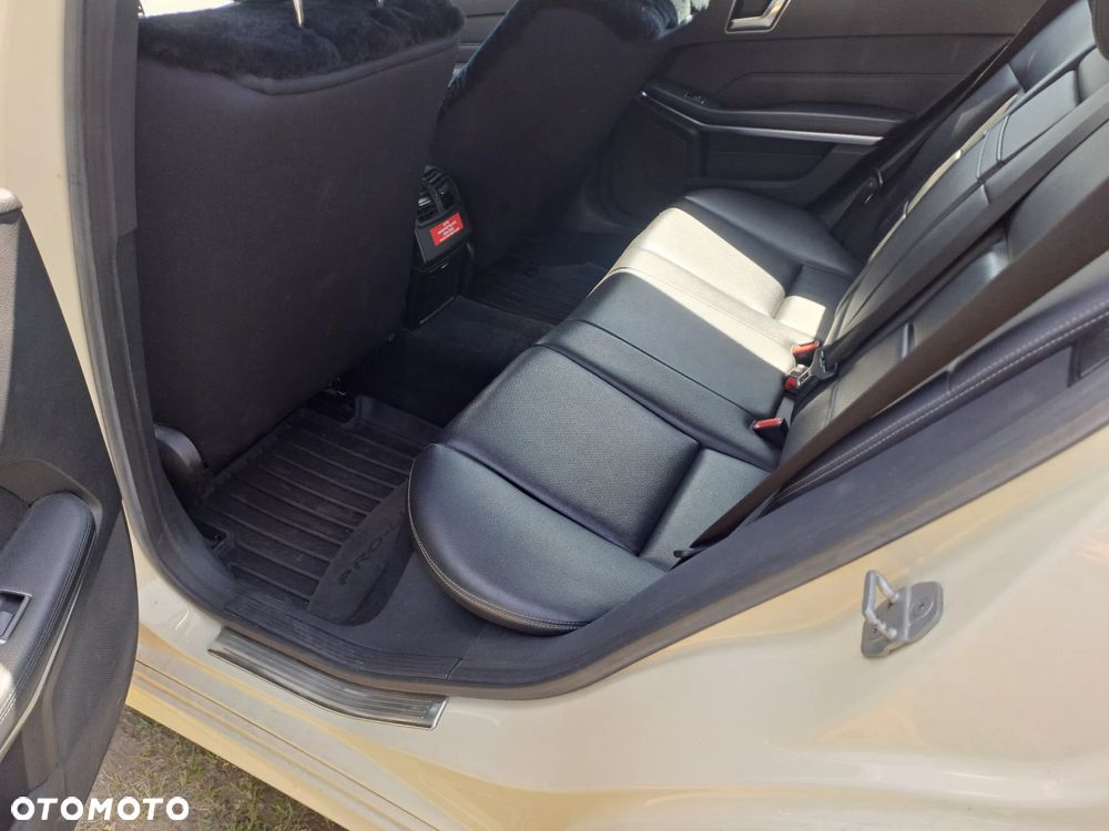 Mercedes-Benz Klasa E 220 BlueTEC 9G-TRONIC - 4
