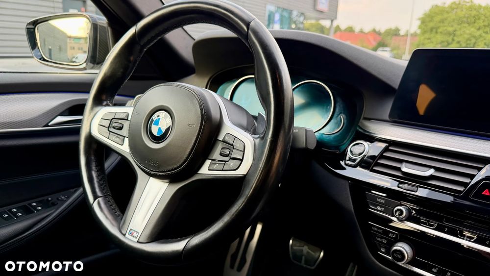 BMW Seria 5 520d xDrive M Sport sport - 16