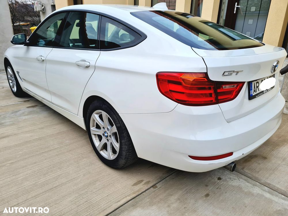 BMW Seria 3 318d Sport Line - 6