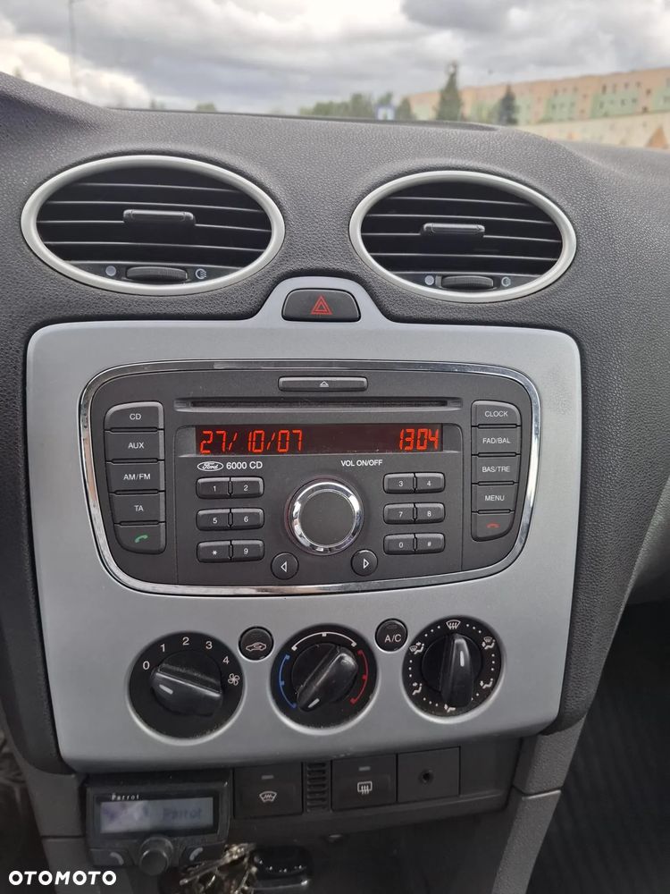 Ford Focus 1.8 TDCi Ambiente - 2