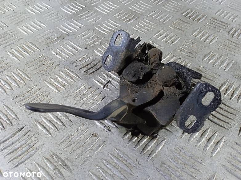 ZAMEK MASKI MERCEDES VANEO - 1