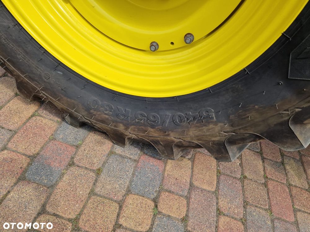 John Deere 6140R - 14