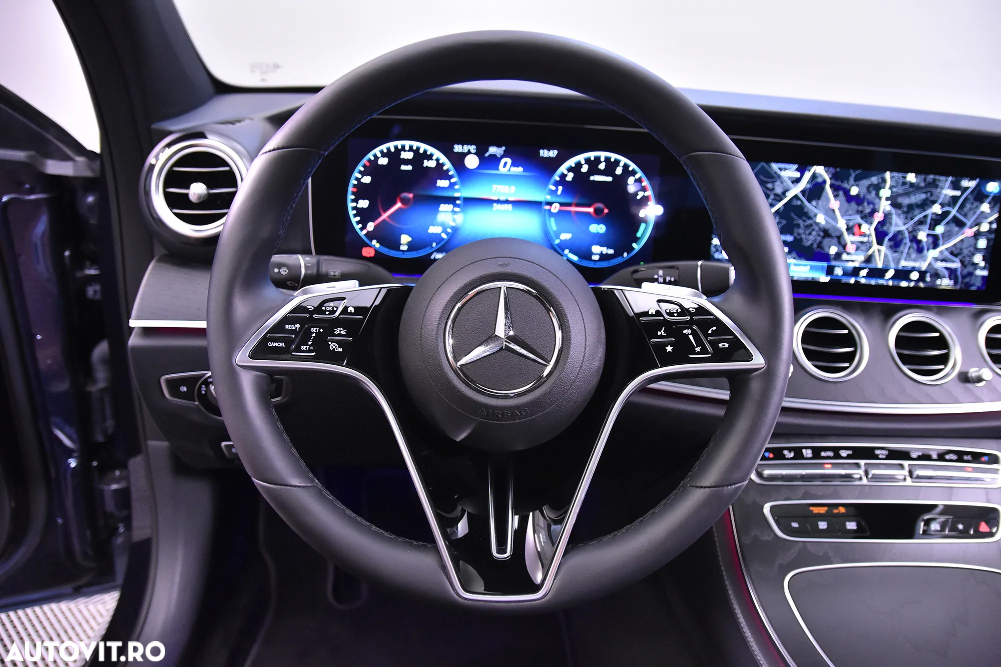 Mercedes-Benz E 300 - 17