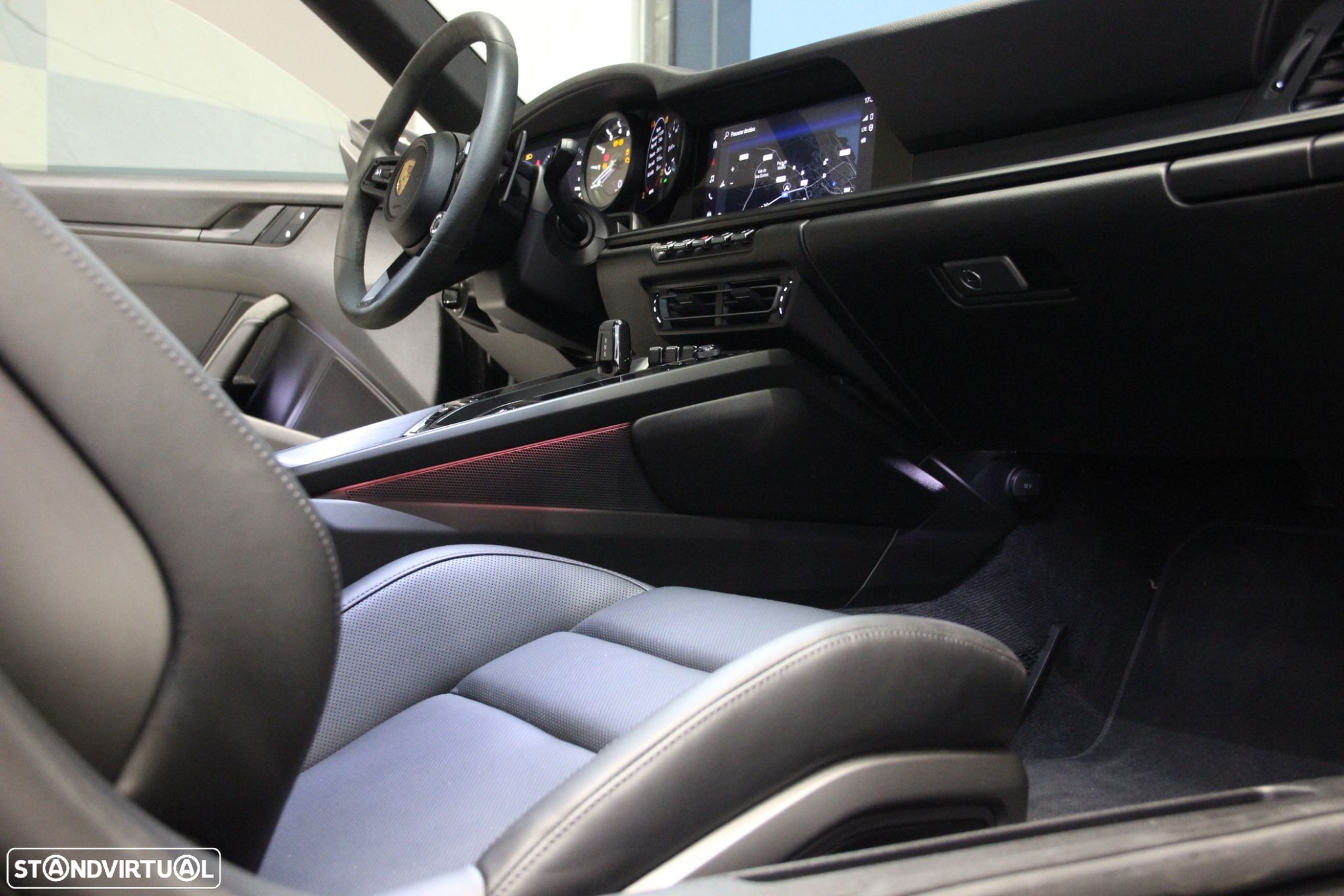 Porsche 911 (992) Carrera GTS PDK - 12