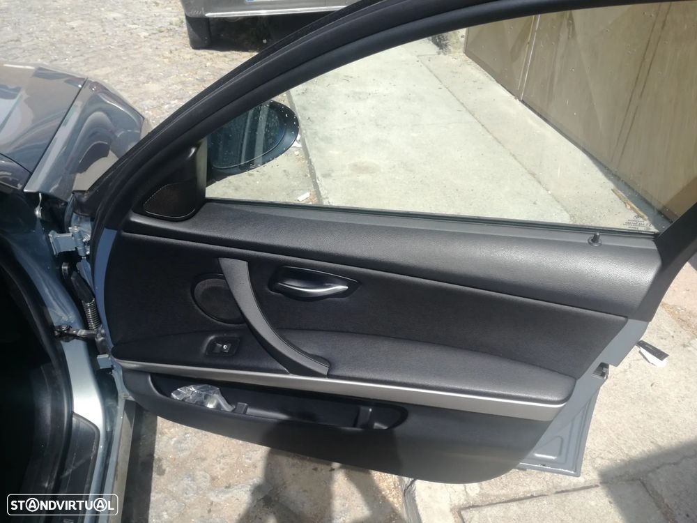 BMW 320 d Exclusive - 16