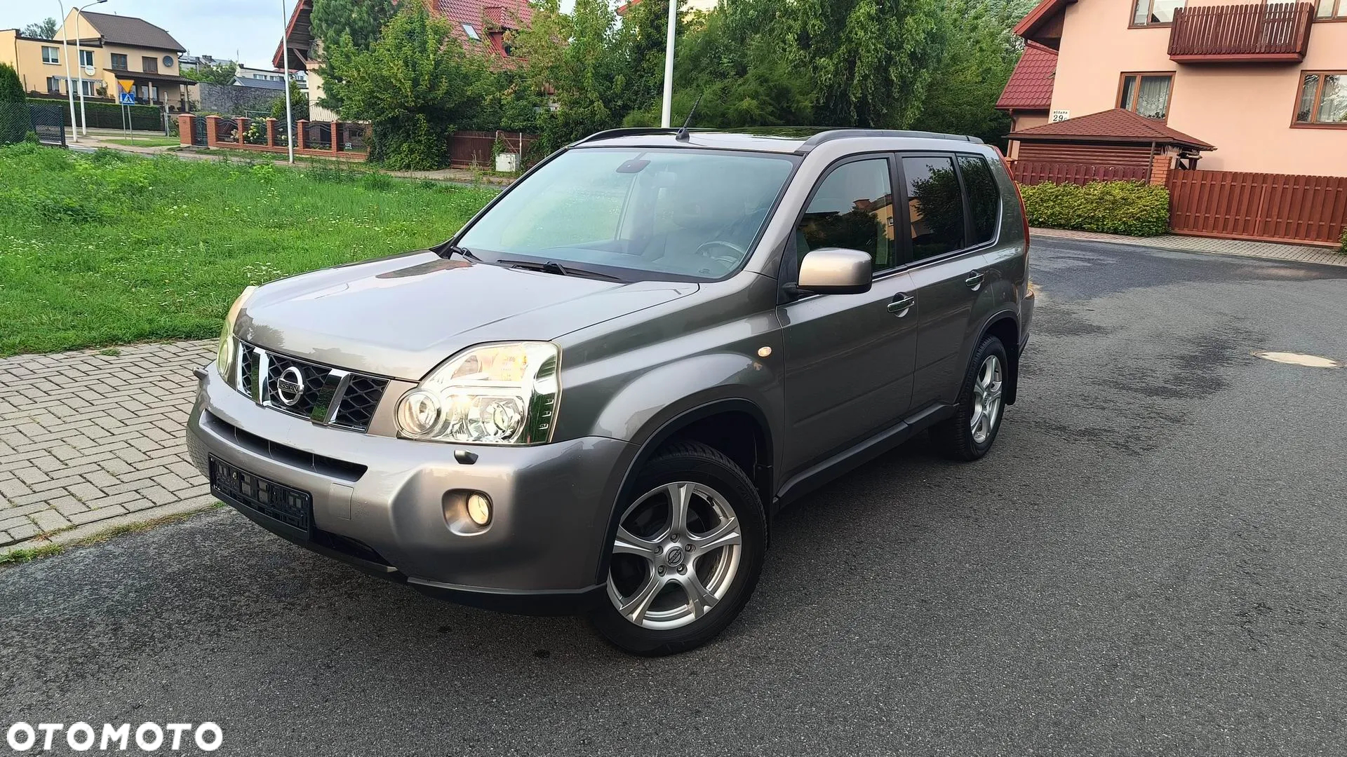 Nissan X-Trail 2.0 dCi 4x4 DPF Platinum - 10